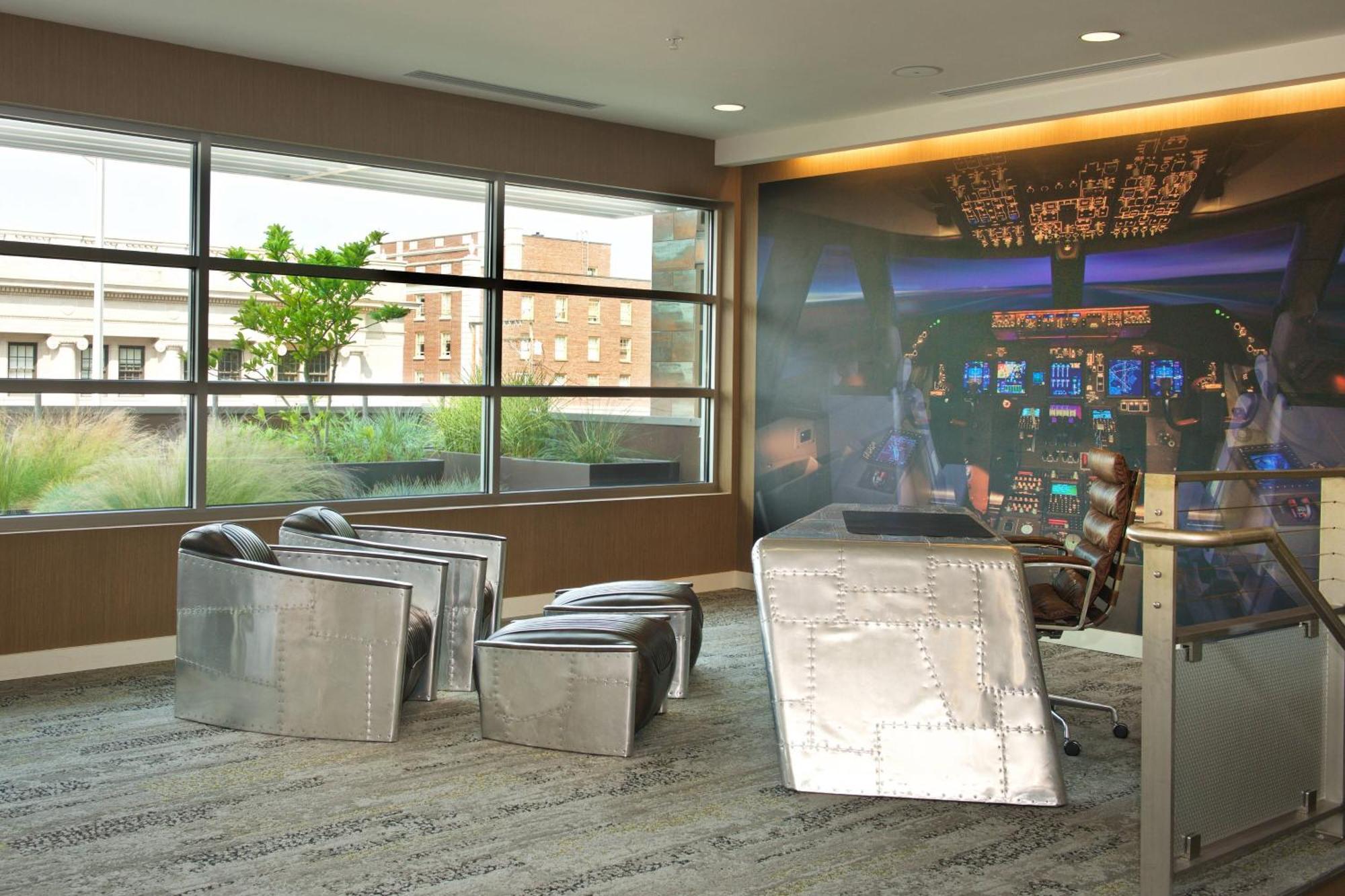 Courtyard By Marriott Seattle Downtown Hotel 3*