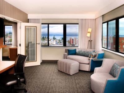 Courtyard By Marriott Seattle Downtown Everett